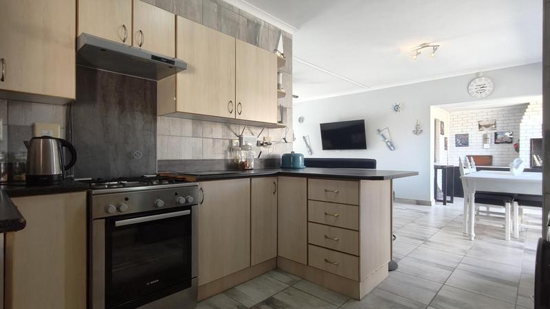 2 Bedroom Property for Sale in Hartenbos Western Cape